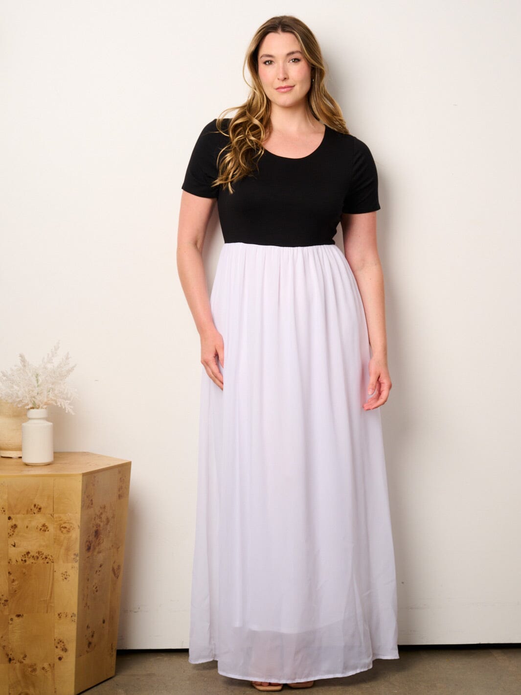 PLUS SIZE SHORT SLEEVE ELASTIC WAIST COLORBLOCK MAXI DRESS