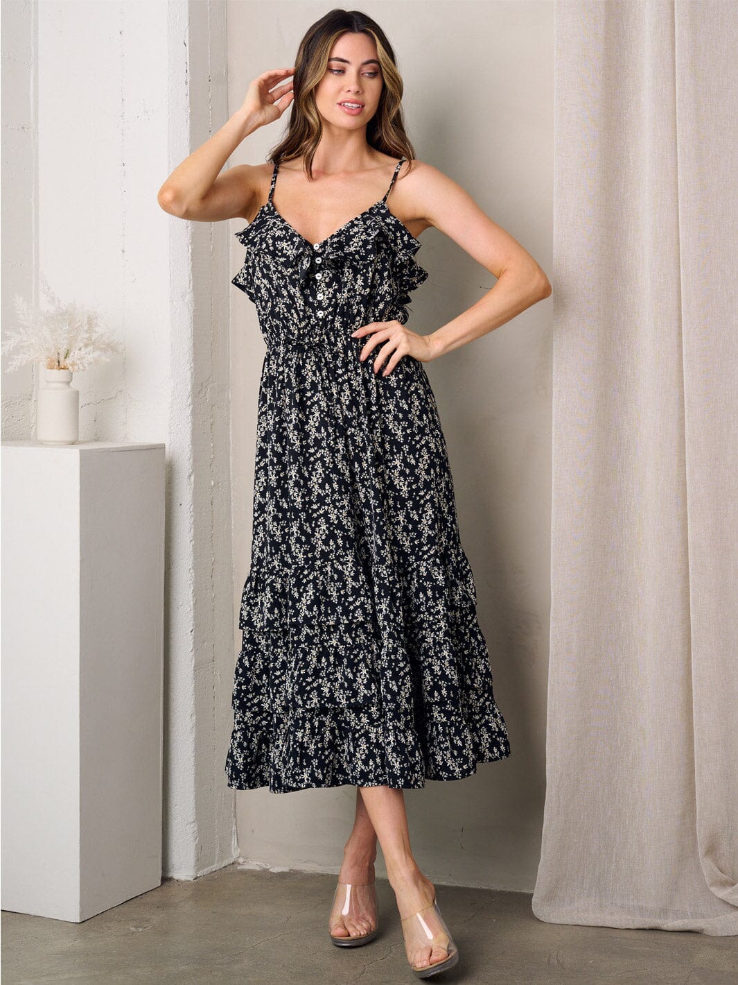 WOMEN'S SLEEVELESS V-NECK TIERED FLORAL MIDI DRESS