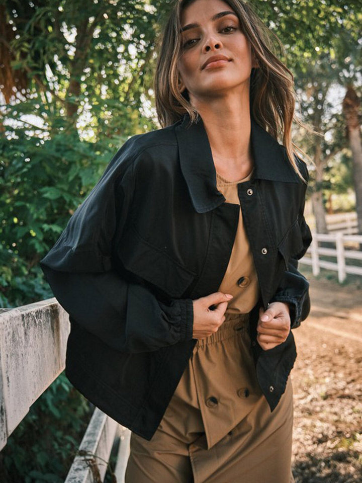 WOMEN'S LONG SLEEVES BUTTON CLOSURE POCKETS LIGHT WEIGHT JACKET