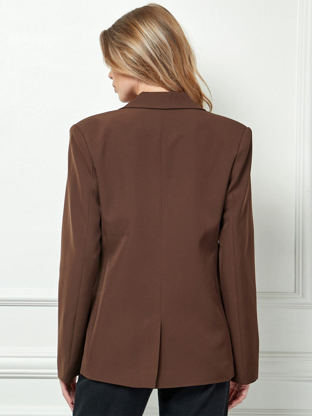 WOMEN'S LONG SLEEVE BUTTON CLOSURE BLAZER