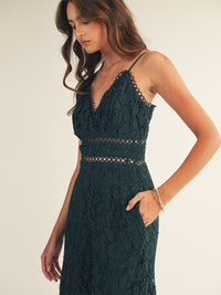 JUST ME WOMEN'S SLEEVELESS V-NECK FRONT POCKETS CROCHET WIDE LEG JUMPSUIT