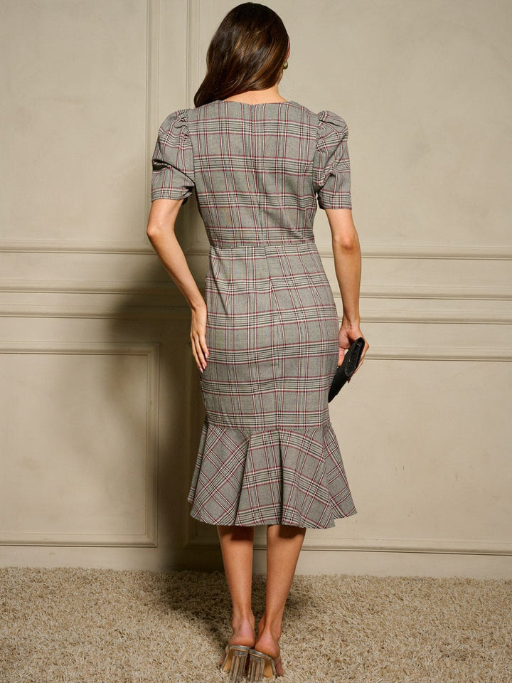 WOMEN'S SHORT SLEEVE SURPLICE RUFFLE BOTTOM HEM PLAID MIDI DRESS