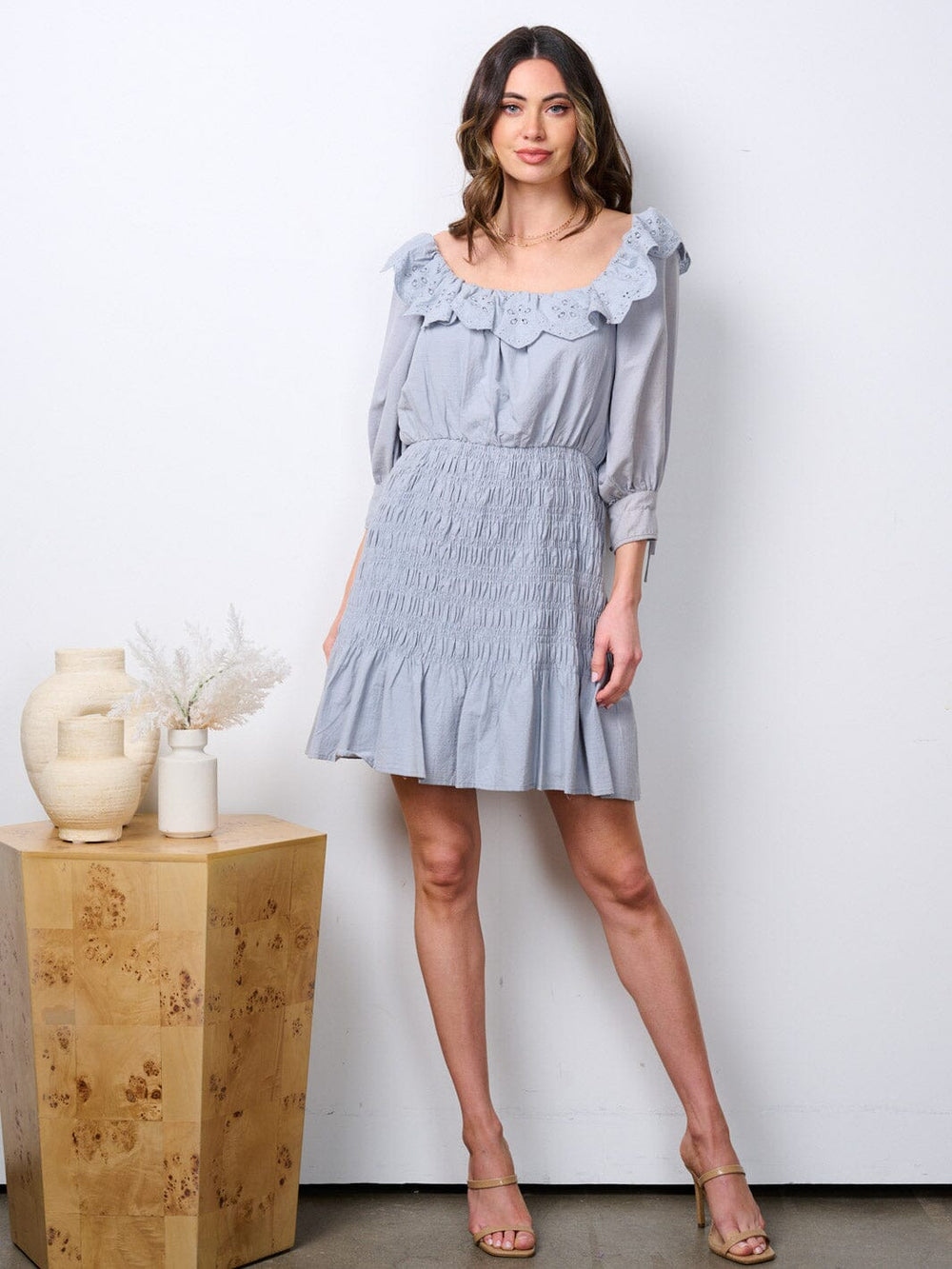 WOMEN'S SHORT SLEEVE SMOCK OPEN BACK EYELEY MINI DRESS