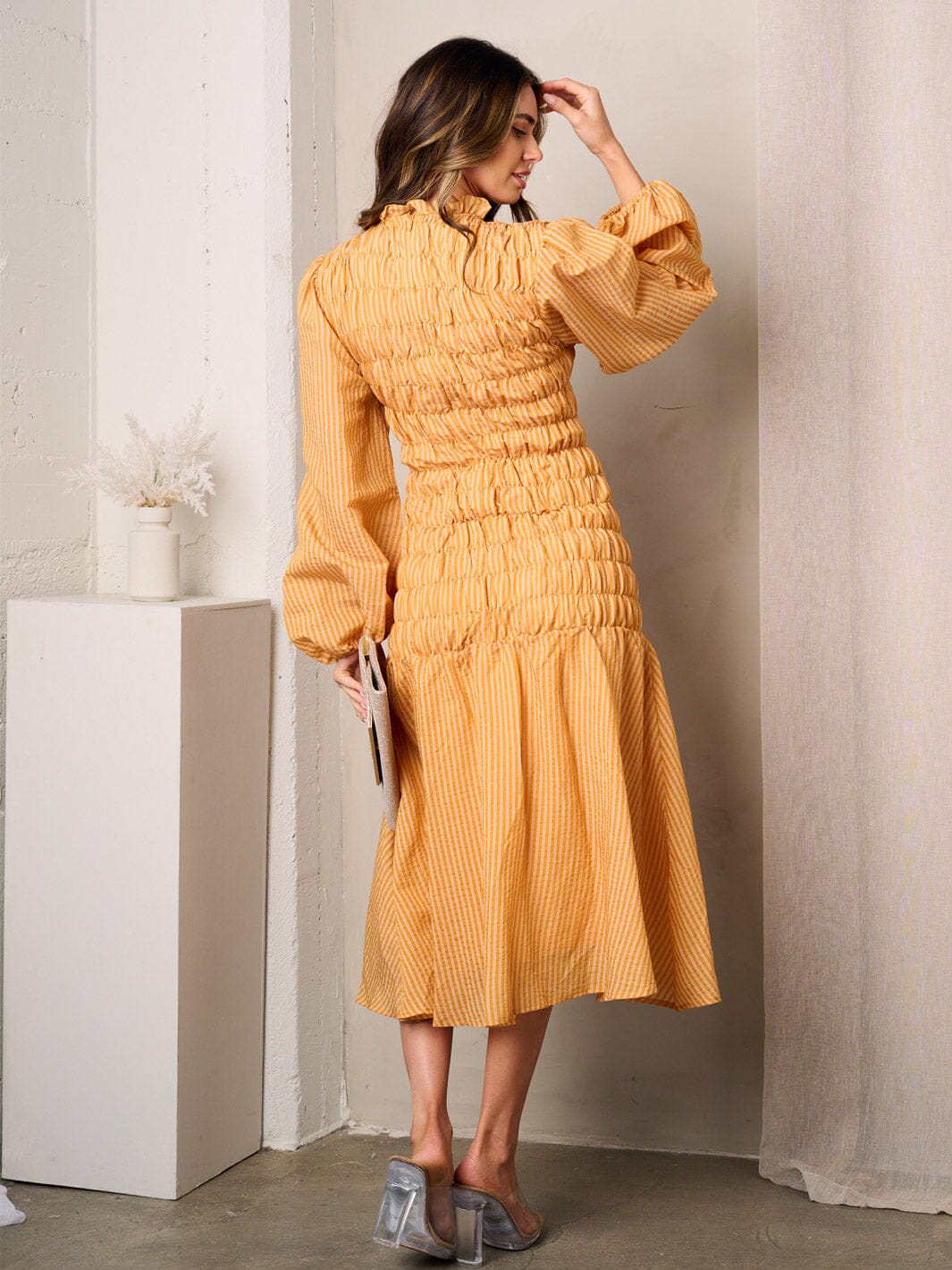 WOMEN'S LONG BALLON SLEEVE SMOCK BODY DETAILED MIDI DRESS