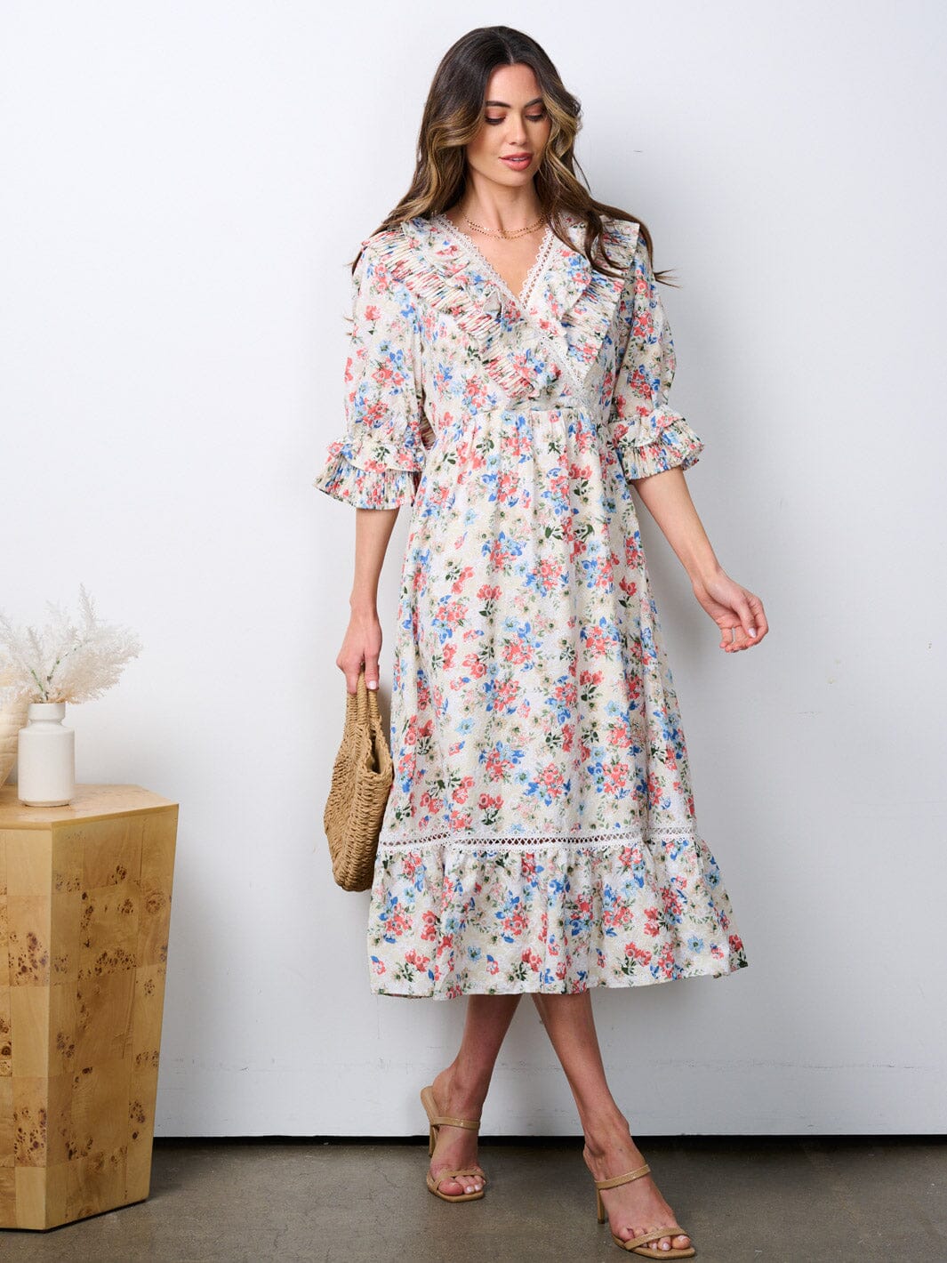 WOMEN'S 3/4 SLEEVE V-NECK RUFFLE FLORAL EYELET MIDI DRESS