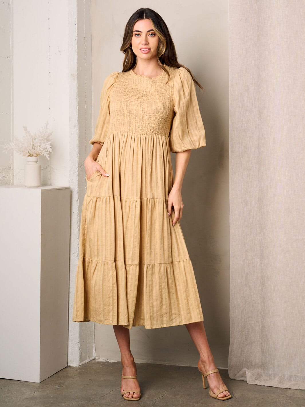 WOMEN'S SHORT SLEEVE SMOCK POCKETS TIERED MIDI DRESS ...