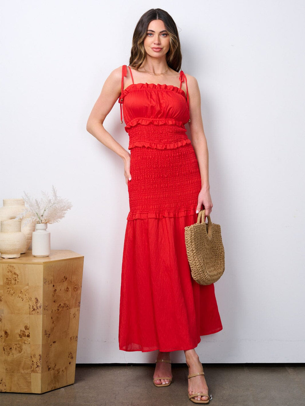 WOMEN'S SLEEVELESS SMOCK TIERED MAXI DRESS