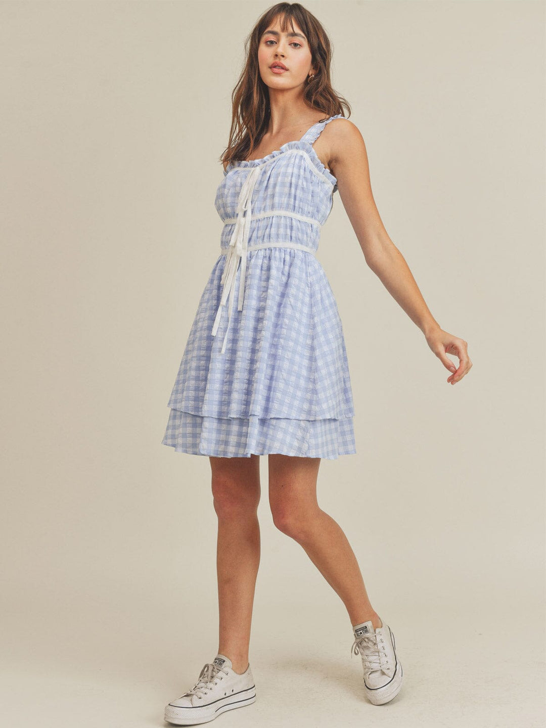 JUST ME WOMEN'S SLEEVELESS ELASTIC WAIST HIGH-LOW PLAID MINI DRESS