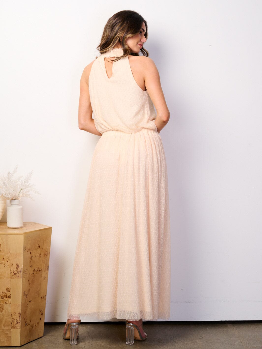 WOMEN'S SLEEVELESS HALTNER NECK BODYSUIT & MAXI SKIRT CHIFFON 2PC. SET