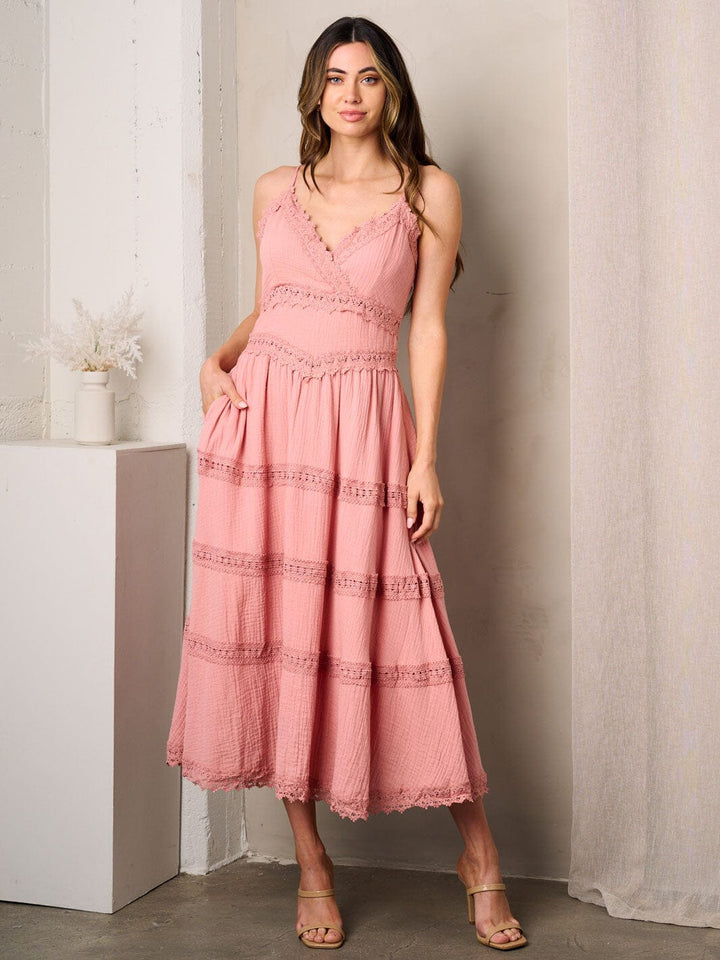 WOMEN'S SLEEVELESS V-NECK POCKETS TIERED MAXI DRESS