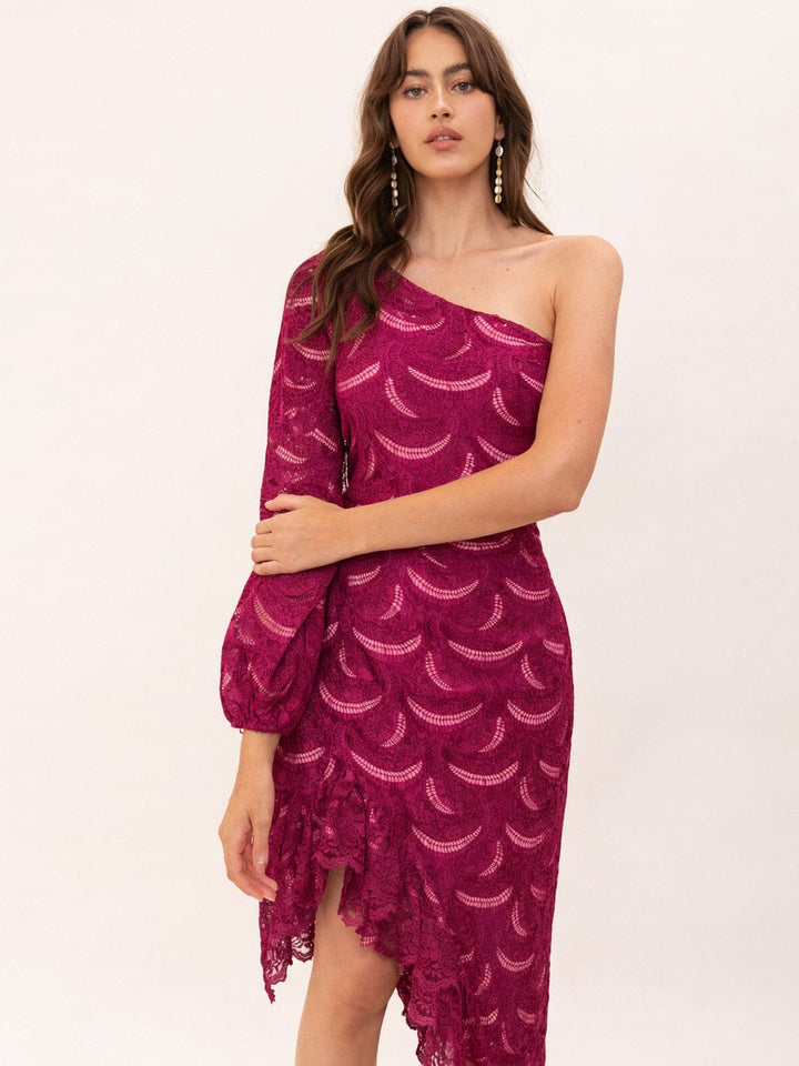 JUST ME WOMEN'S ONE SHOULDER RUFFLE HIGH-LOW CROCHET MAXI DRESS