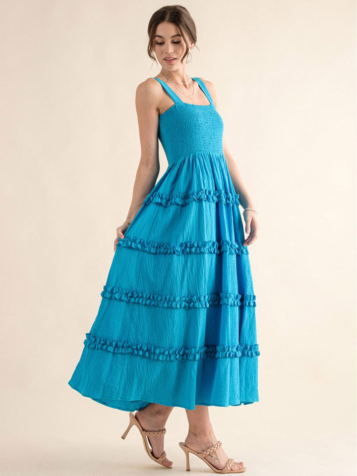 JUST ME WOMEN'S SLEEVELESS SQUARE NECK RUFFLE TIERED SMOCK MAXI DRESS