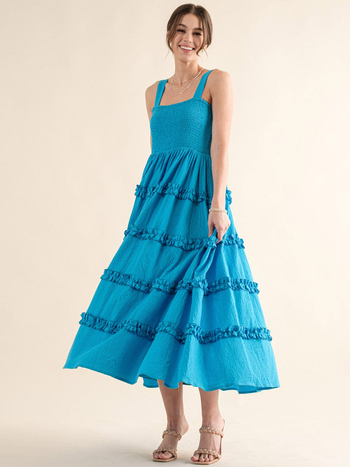 JUST ME WOMEN'S SLEEVELESS SQUARE NECK RUFFLE TIERED SMOCK MAXI DRESS