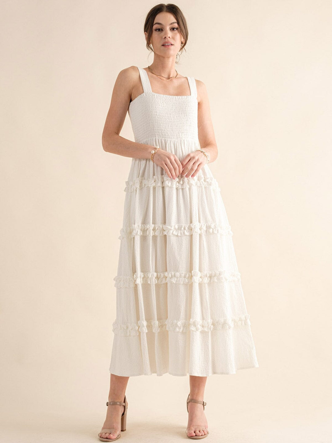 JUST ME WOMEN'S SLEEVELESS SQUARE NECK RUFFLE TIERED SMOCK MAXI DRESS