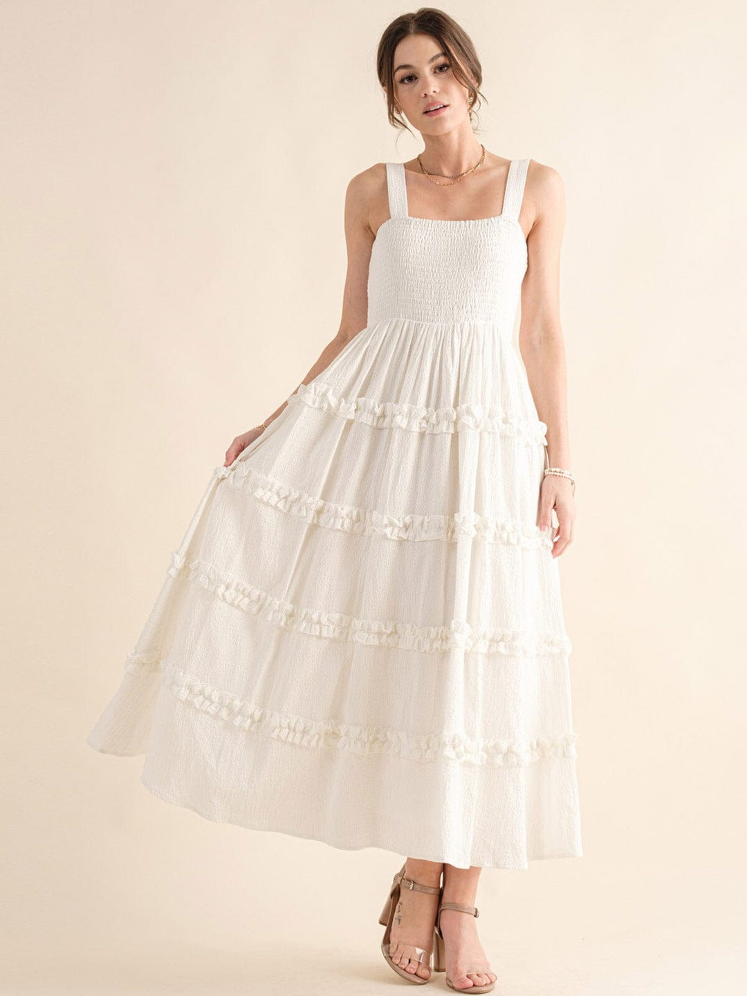 JUST ME WOMEN'S SLEEVELESS SQUARE NECK RUFFLE TIERED SMOCK MAXI DRESS