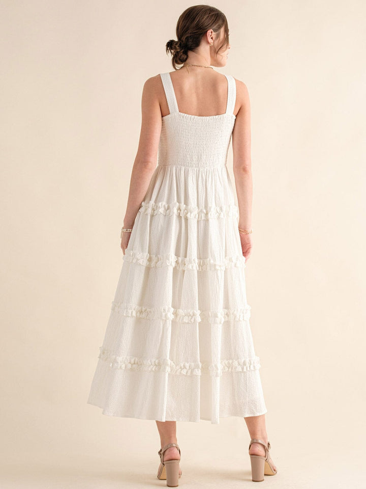 JUST ME WOMEN'S SLEEVELESS SQUARE NECK RUFFLE TIERED SMOCK MAXI DRESS