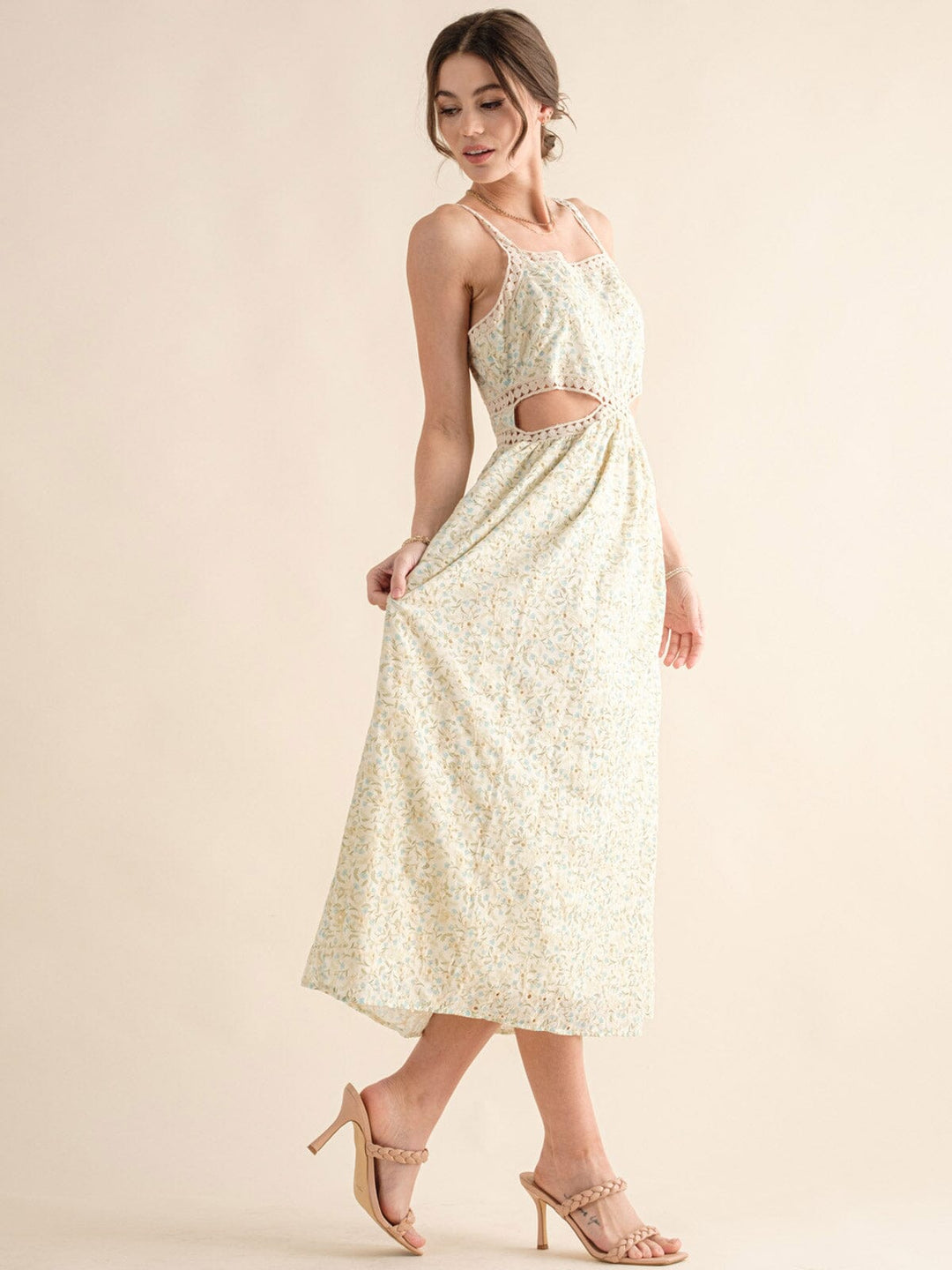 JUST ME WOMEN'S SLEEVELESS CUT OUT FRONT POCKETS FLORAL EYELET MAXI DRESS