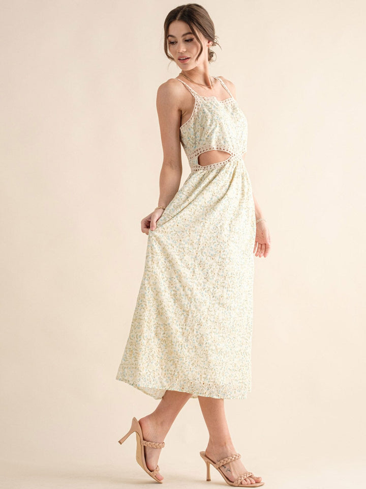 JUST ME WOMEN'S SLEEVELESS CUT OUT FRONT POCKETS FLORAL EYELET MAXI DRESS