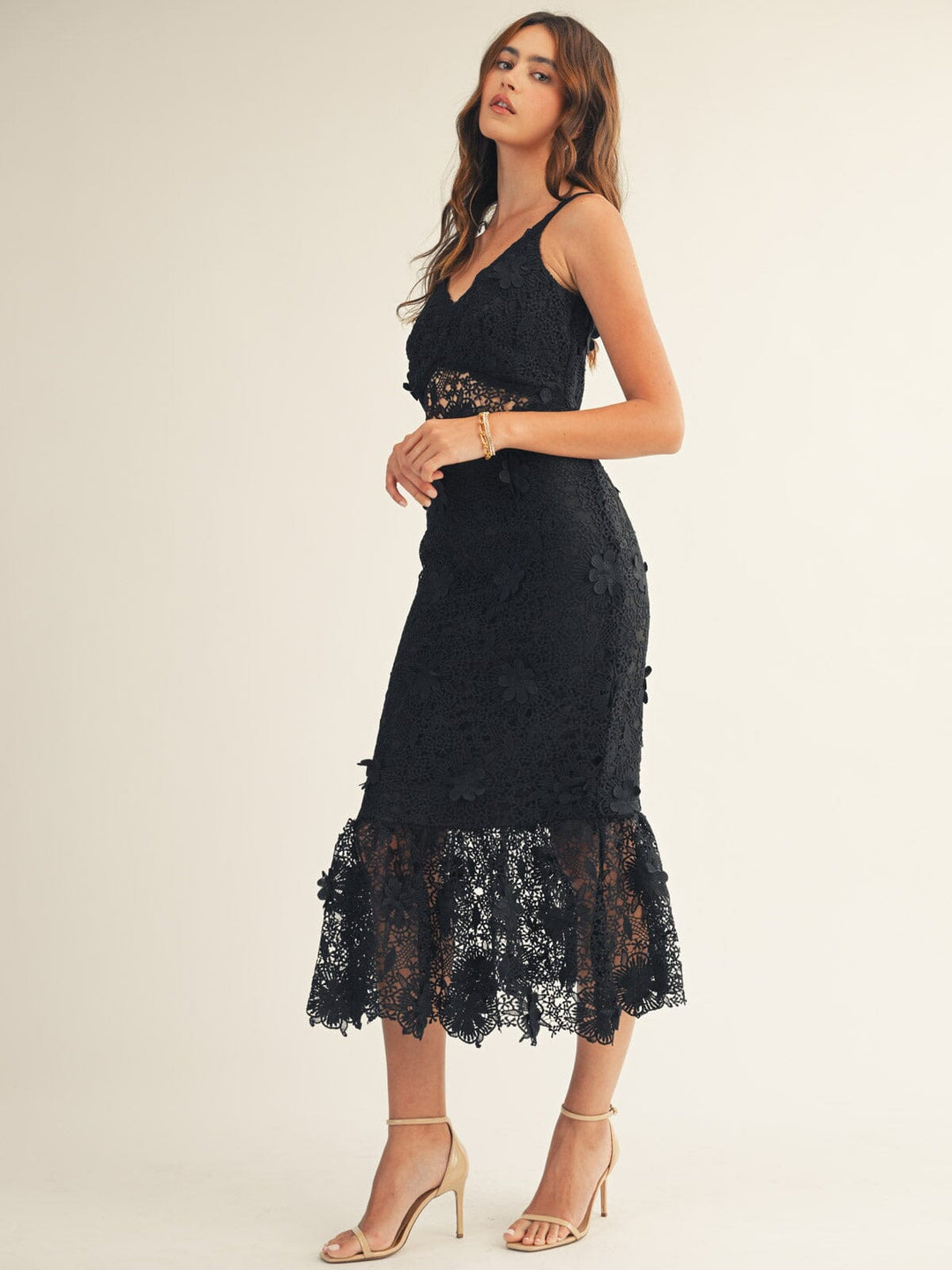 JUST ME WOMEN'S SLEEVELESS V-NECK FLORAL CROCHET BODYCON MAXI DRESS