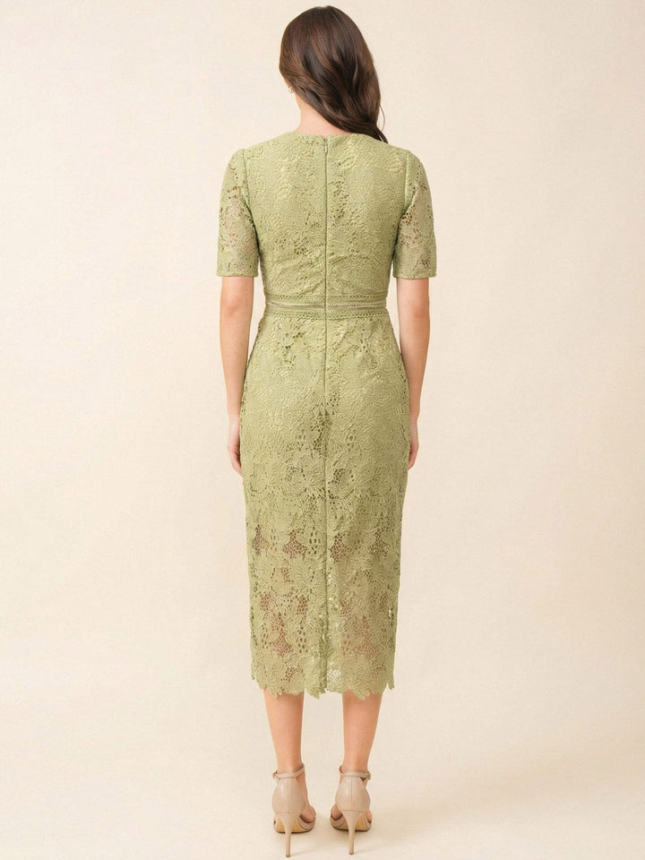 JUST ME WOMEN'S SHORT SLEEVE SQUARE NECK SURPLICE CROCHET MIDI DRESS