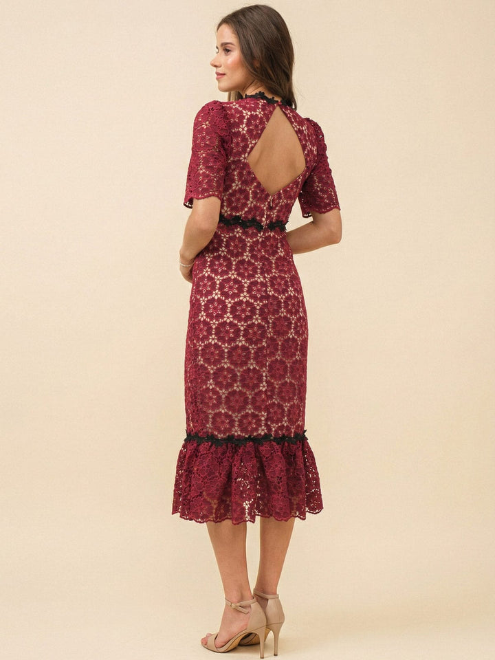 JUST ME WOMEN'S SHORT SLEEVE OPEN BACK CROCHET BODYCON MAXI DRESS