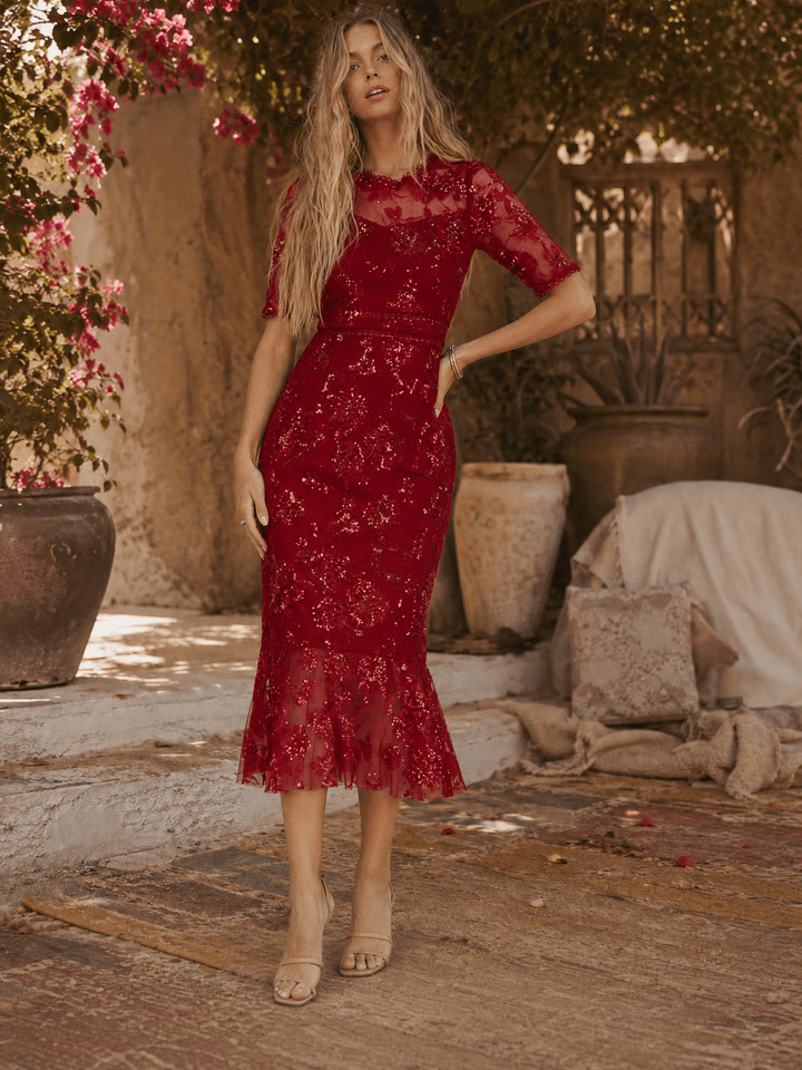 JUST ME WOMEN'S SHORT SLEEVE TRIM DETAILED SEQUINS BODYCON MAXI DRESS