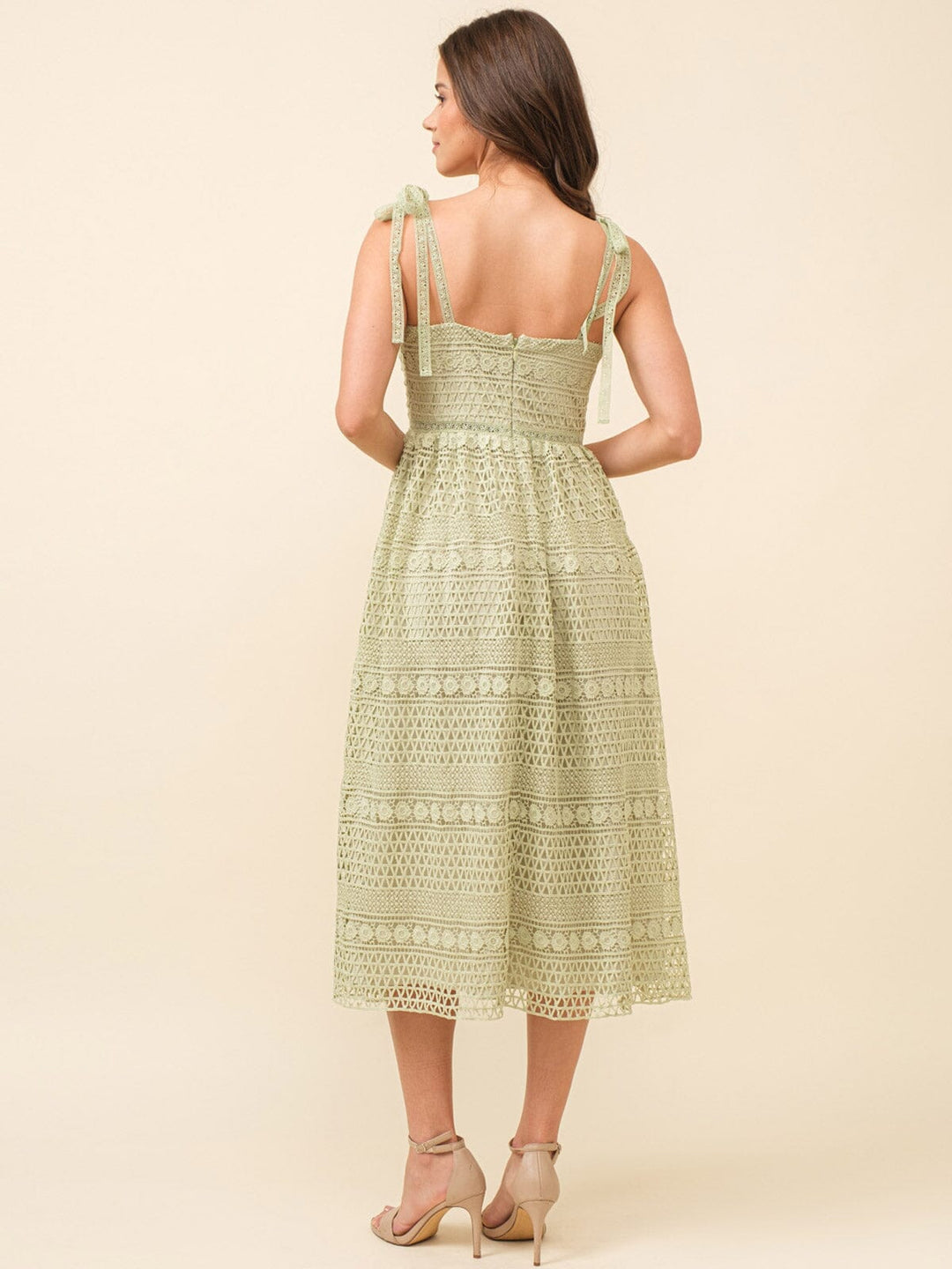 JUST ME WOMEN'S SLEEVELESS V-NECK FRONT POCKETS CROCHET MAXI DRESS