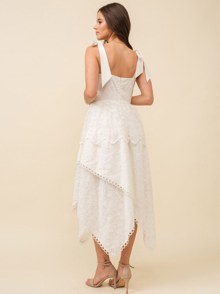 JUST ME WOMEN'S SLEEVELESS V-NECK TRIM DETAILED TIERED EMBROIDERY MAXI DRESS