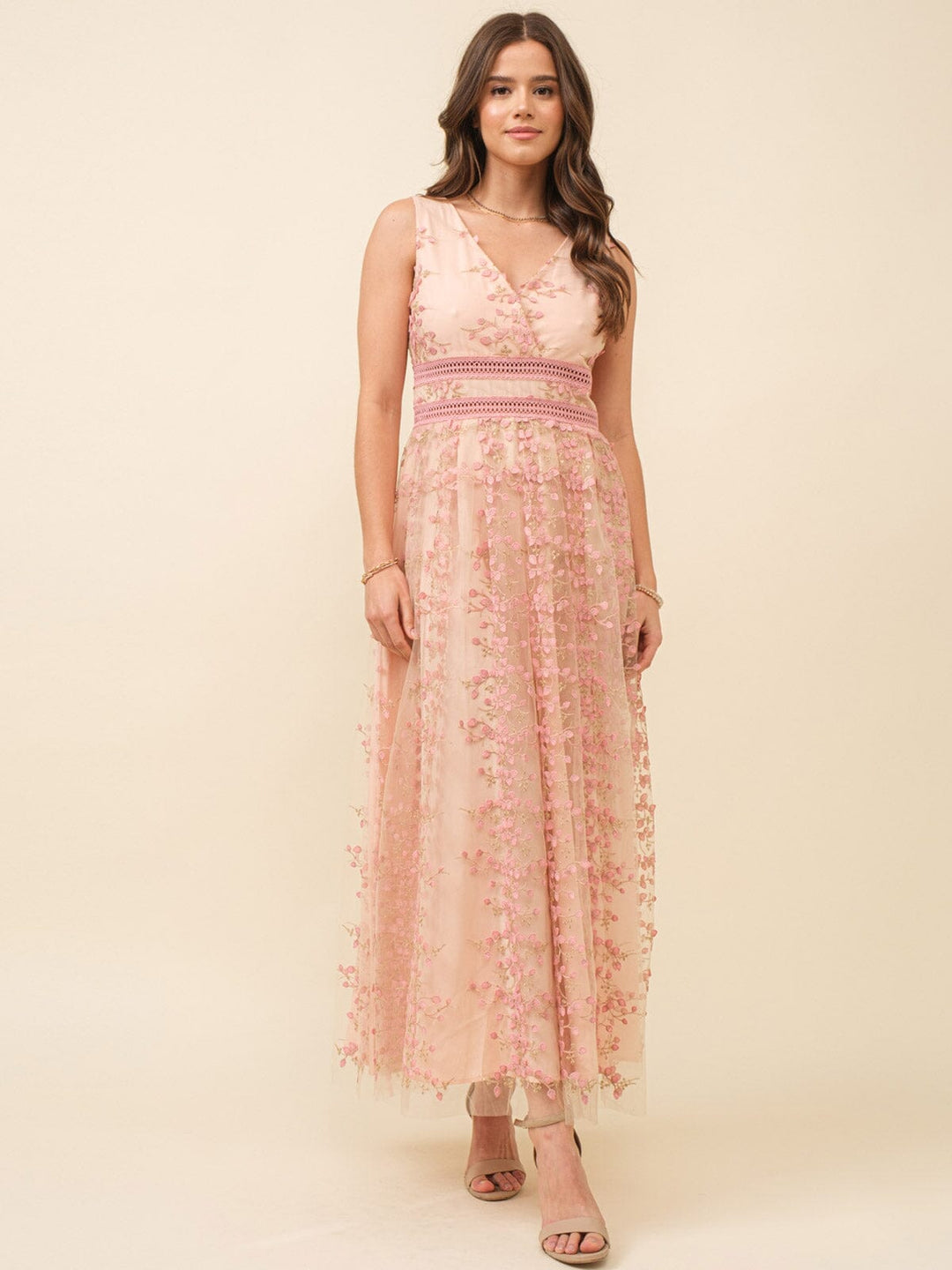 JUST ME WOMEN'S SLEEVELESS SURPLICE FLORAL CROCHET MAXI DRESS