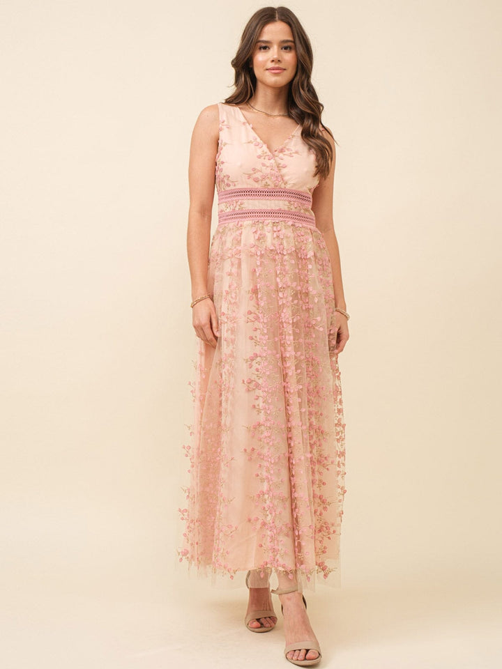 JUST ME WOMEN'S SLEEVELESS SURPLICE FLORAL CROCHET MAXI DRESS