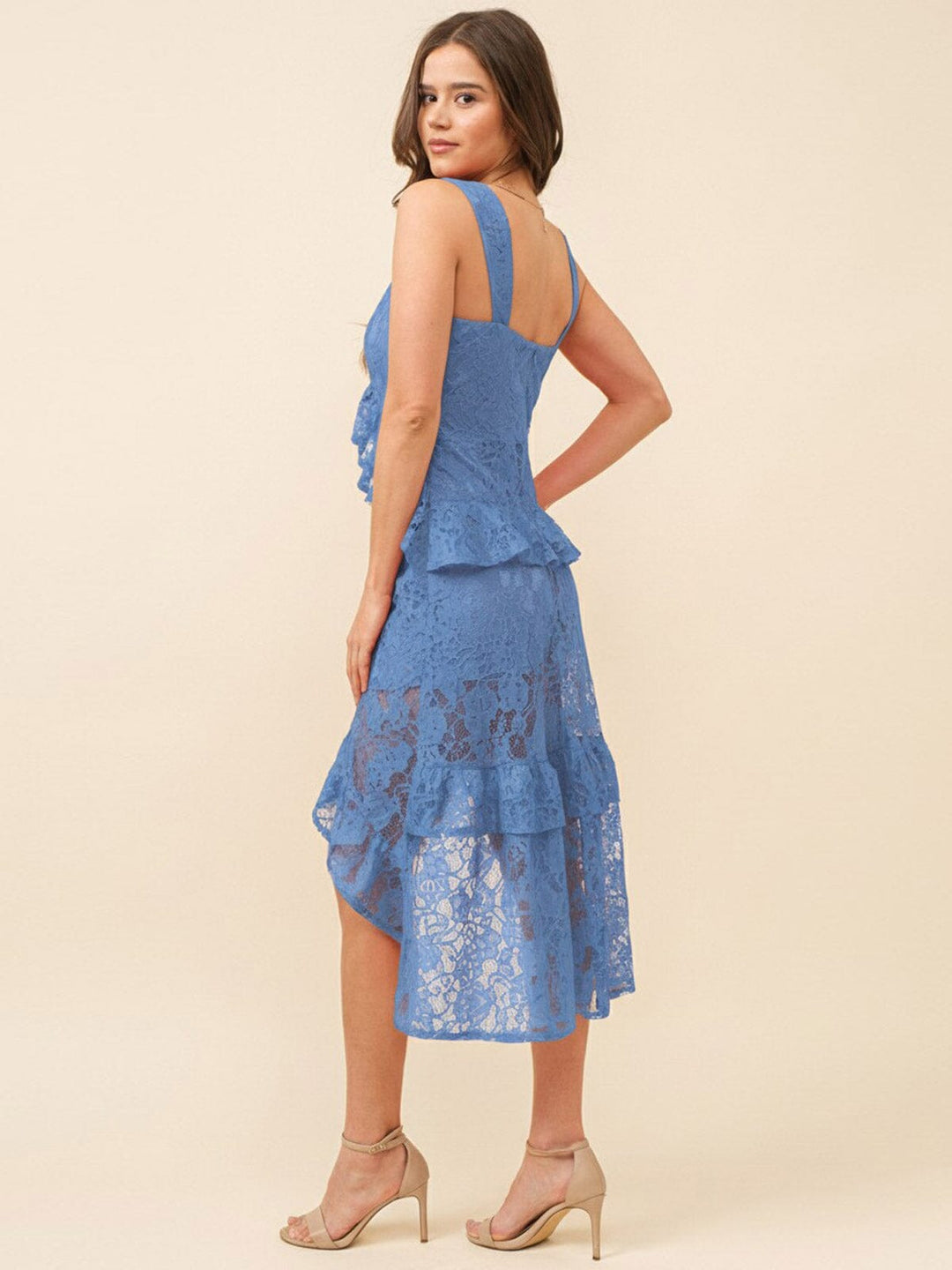 JUST ME WOMEN'S SLEEVELESS V-NECK RUFFLE HIGH-LOW MIDI DRESS
