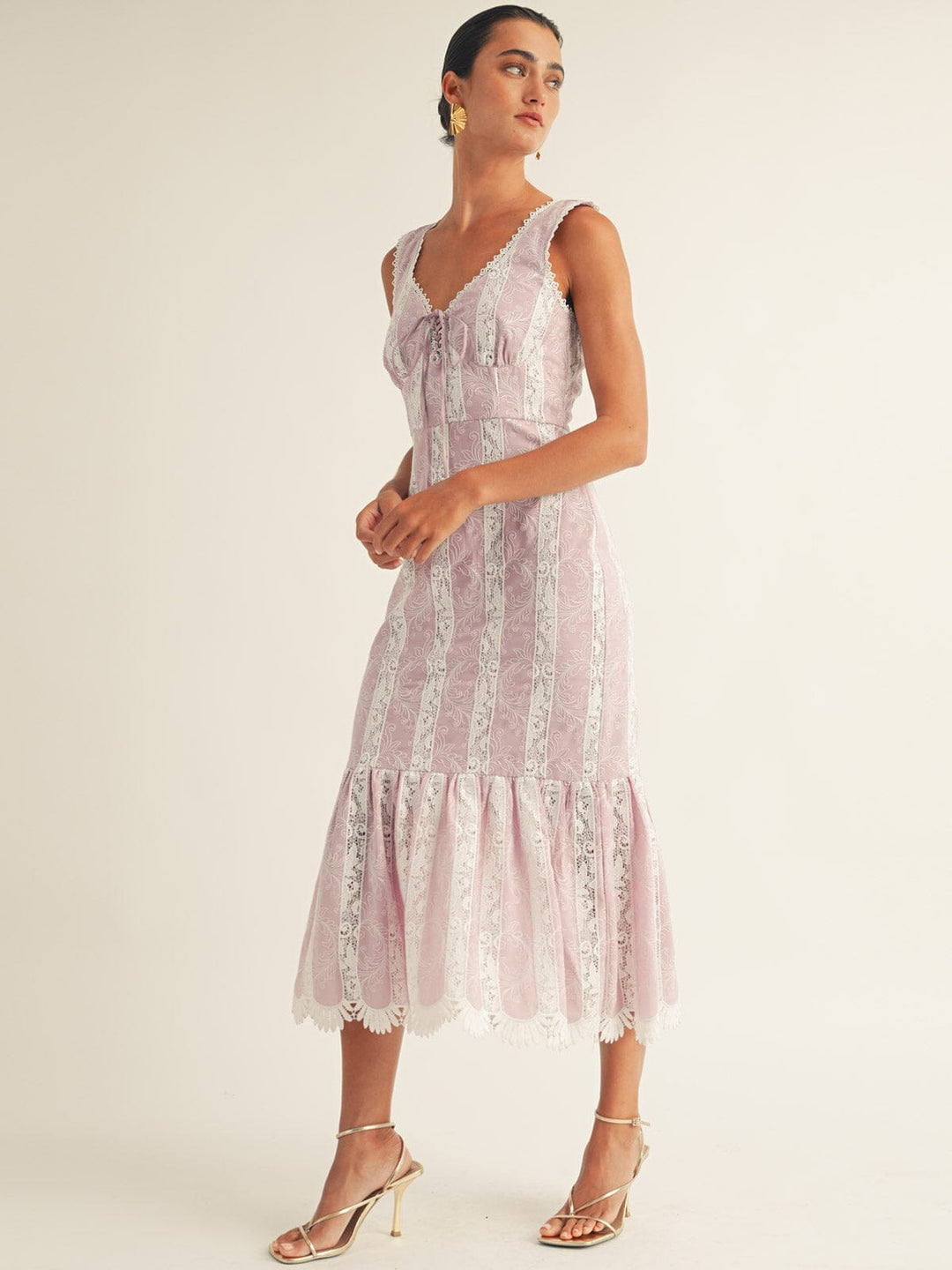 JUST ME WOMEN'S SLEEVELESS V-NECK LACE EMBROIDERY FLORAL MAXI DRESS