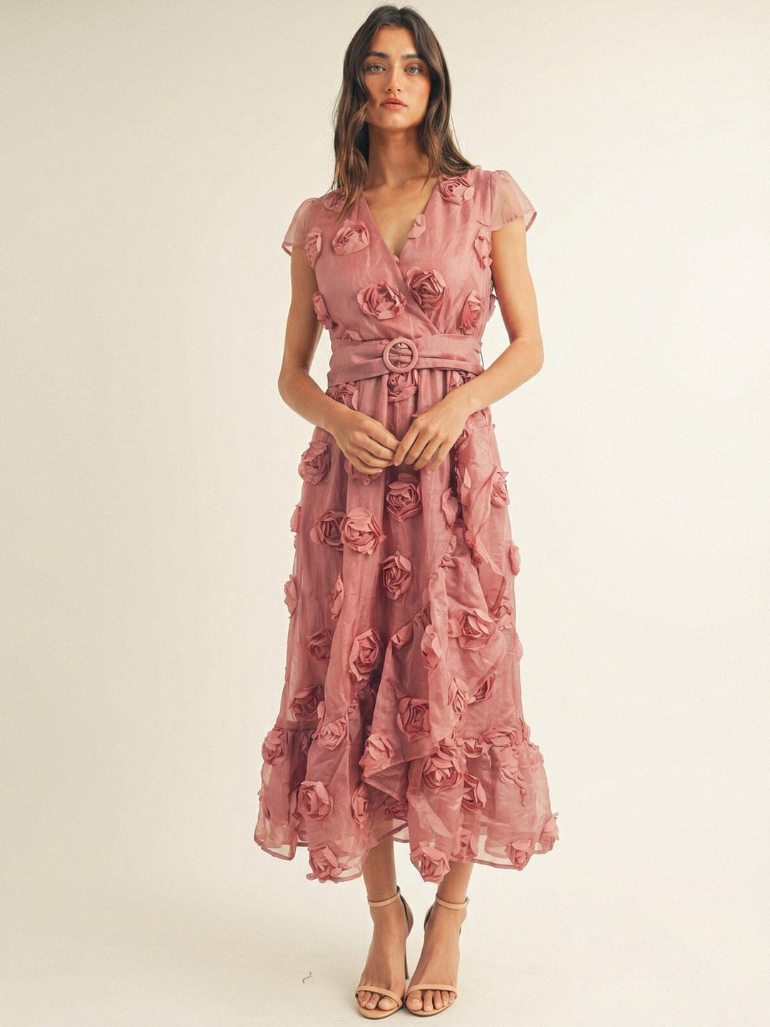 JUST ME WOMEN'S SHORT SLEEVE SURPLICE FRONT BELT FLORAL MAXI DRESS