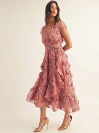 JUST ME WOMEN'S SHORT SLEEVE SURPLICE FRONT BELT FLORAL MAXI DRESS