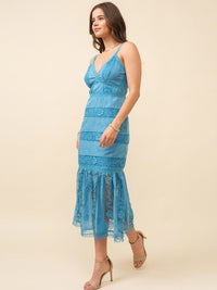 JUST ME WOMEN'S SLEEVELESS V-NECK FLORAL CROCHET TIERED MAXI DRESS