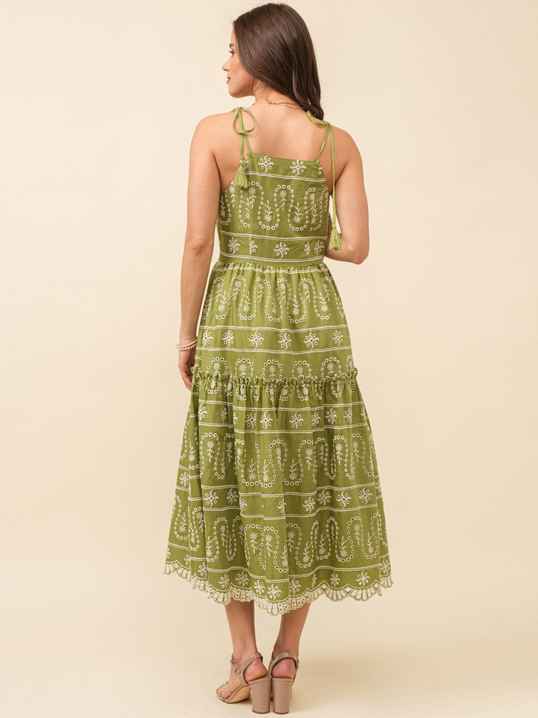 JUST ME WOMEN'S SLEEVELESS SQUARE NECK FRONT POCKETS SMOCK FLORAL EMBROIDERY MAXI DRESS
