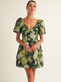JUST ME WOMEN'S SHORT PUFF SLEEVE V-NECK SMOCK SHIMMER FLORAL MINI DRESS