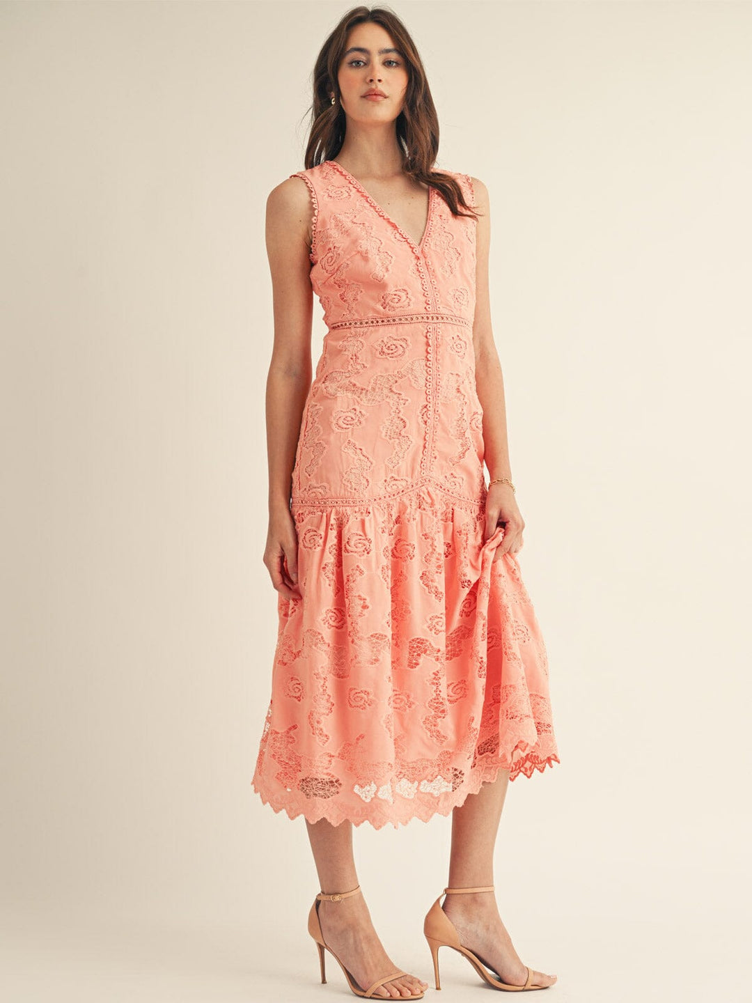 JUST ME WOMEN'S SLEEVELESS V-NECK CROCHET FLORAL TIERED MAXI DRESS