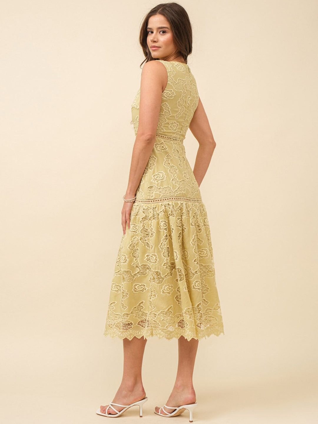 JUST ME WOMEN'S SLEEVELESS V-NECK CROCHET FLORAL TIERED MAXI DRESS