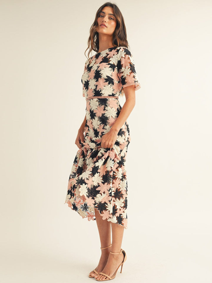 JUST ME WOMEN'S SHORT SLEEVE BODYCON FLORAL CROCHET MAXI DRESS