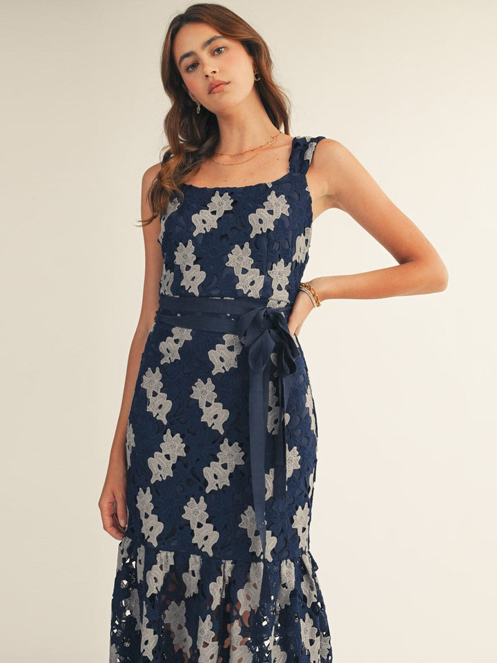 JUST ME WOMEN'S SLEEVELESS SQUARE NECK FLORAL CROCHET BODYCON MIDI DRESS