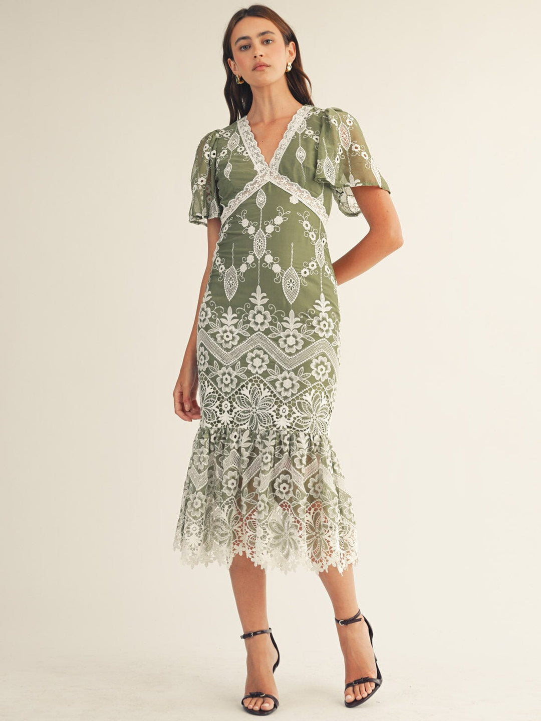 JUST ME WOMEN'S SHORT SLEEVE V-NECK LACE EMBROIDERY BODYCON MIDI DRESS