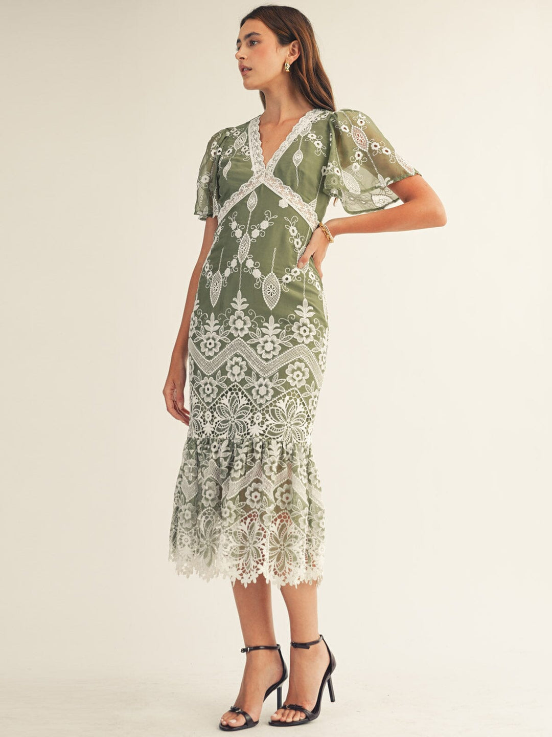 JUST ME WOMEN'S SHORT SLEEVE V-NECK LACE EMBROIDERY BODYCON MIDI DRESS