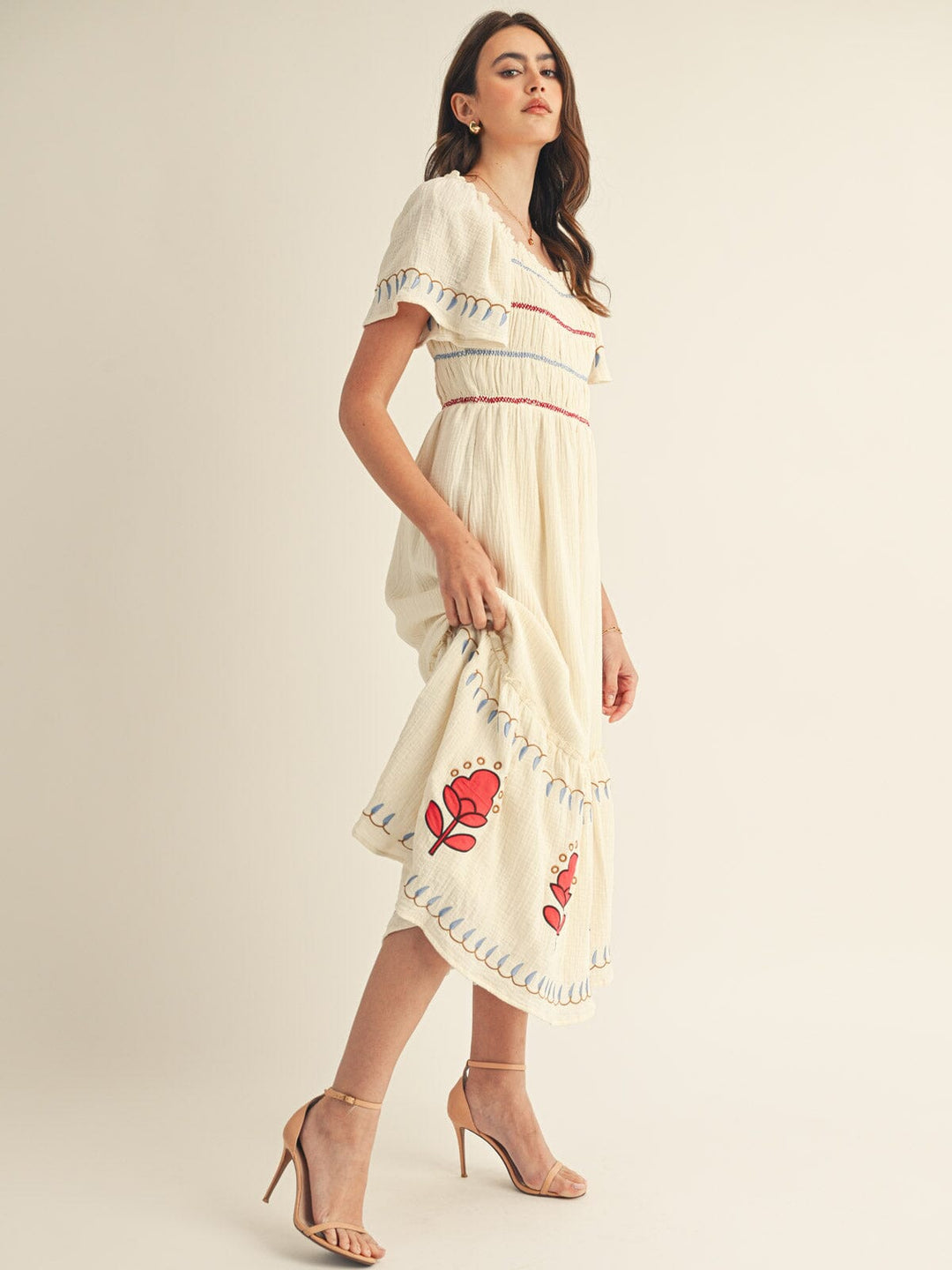 JUST ME WOMEN'S SHORT SLEEVE FRONT POCKETS SMOCK FLORAL EMBROIDERY MAXI DRESS