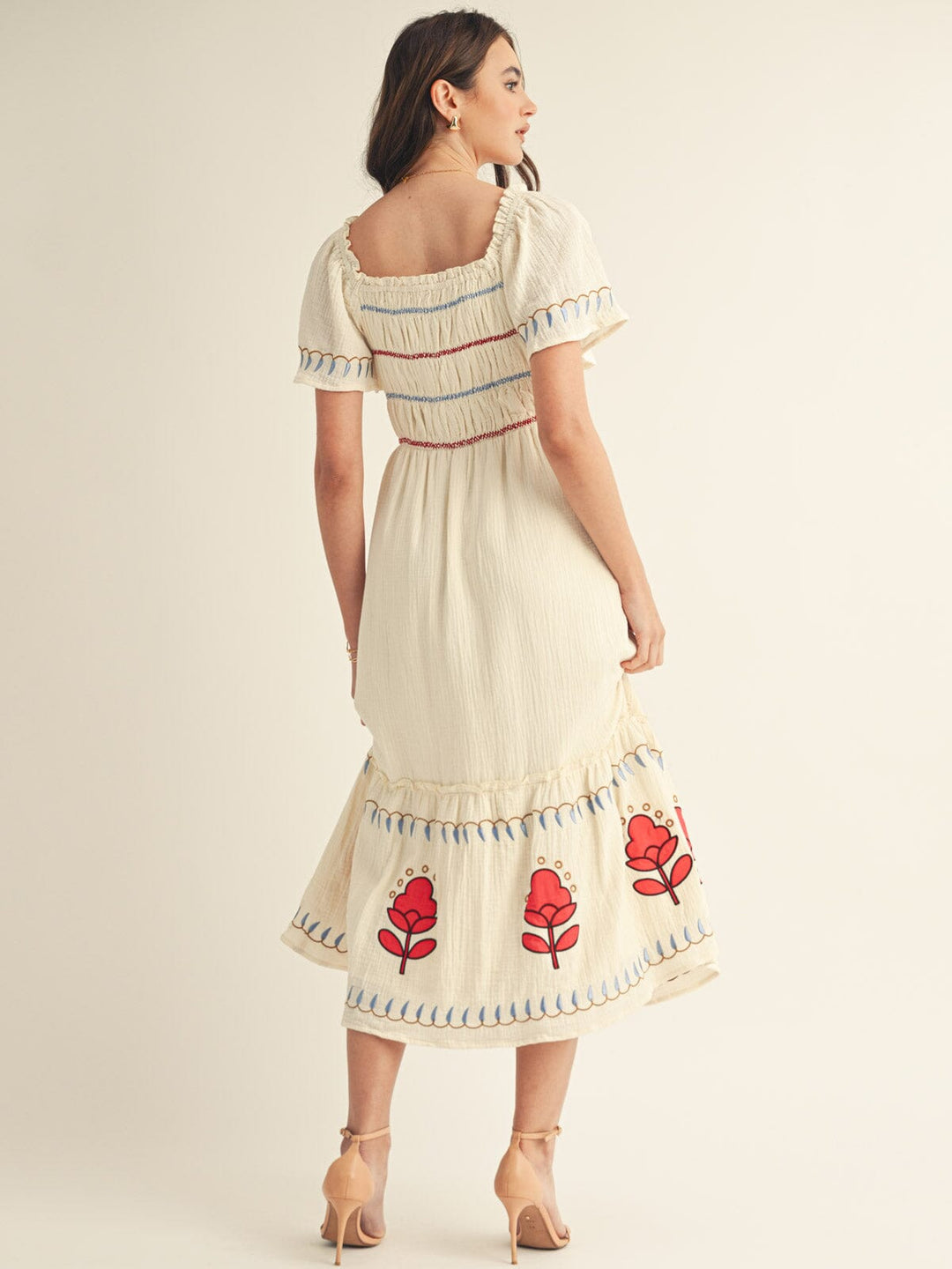 JUST ME WOMEN'S SHORT SLEEVE FRONT POCKETS SMOCK FLORAL EMBROIDERY MAXI DRESS