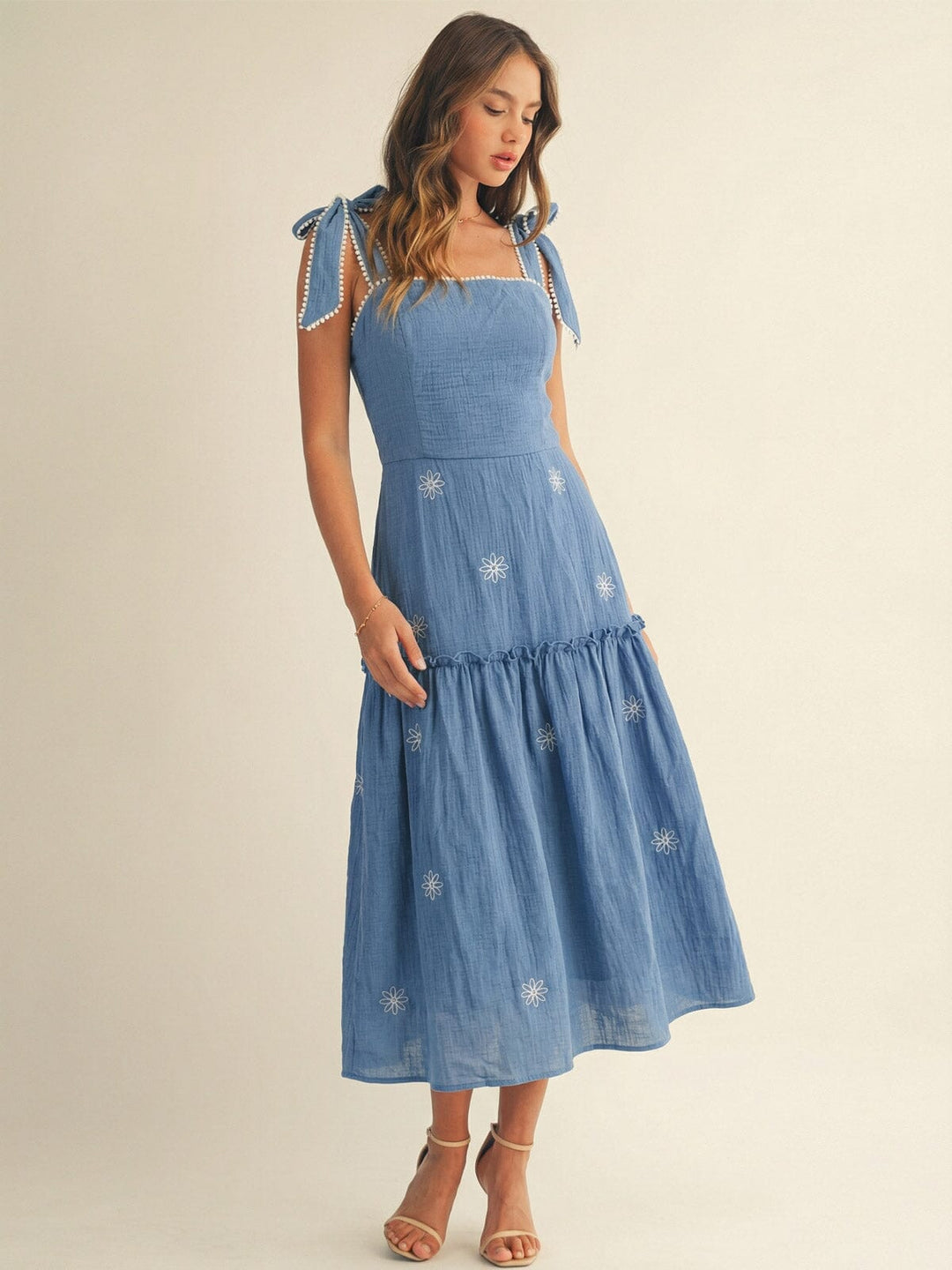 JUST ME WOMEN'S SLEEVELESS SQUARE NECK SMOCK FLORAL EMBROIDERY MAXI DR Wholesalefashiontrends.com JUST ME WOMEN'S SLEEVELESS SQUARE NECK SMOCK FLORAL EMBROIDERY MAXI DR Wholesalefashiontrends.com