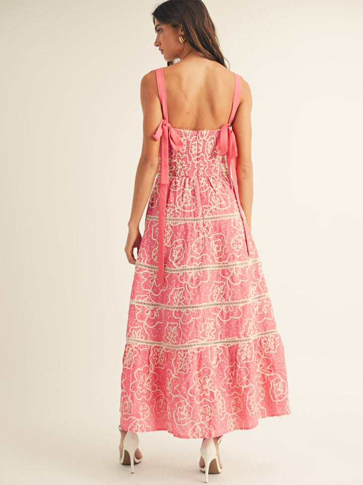 JUST ME WOMEN'S SLEEVELESS FRONT POCKETS TIERED CROCHET MAXI DRESS