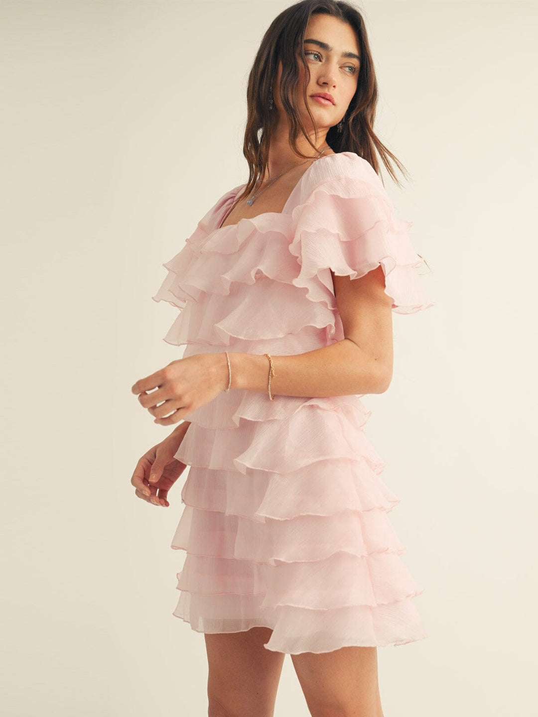 JUST ME WOMEN'S SHORT SLEEVE SQUARE NECK TIERED RUFFLE MINI DRESS