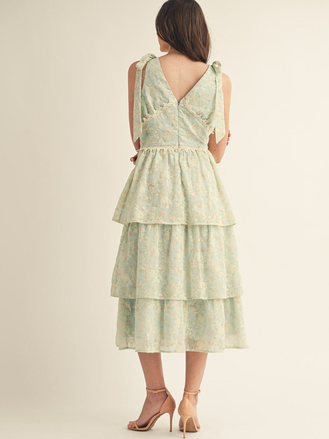 JUST ME WOMEN'S SLEEVELESS V-NECK RUFFLE TIERED FLORAL EMBROIDERY MAXI DRESS