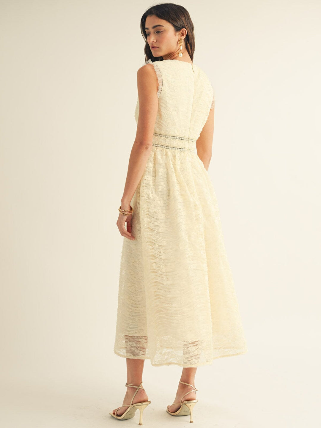 JUST ME WOMEN'S SLEEVELESS V-NECK LACE DETAILED MAXI DRESS